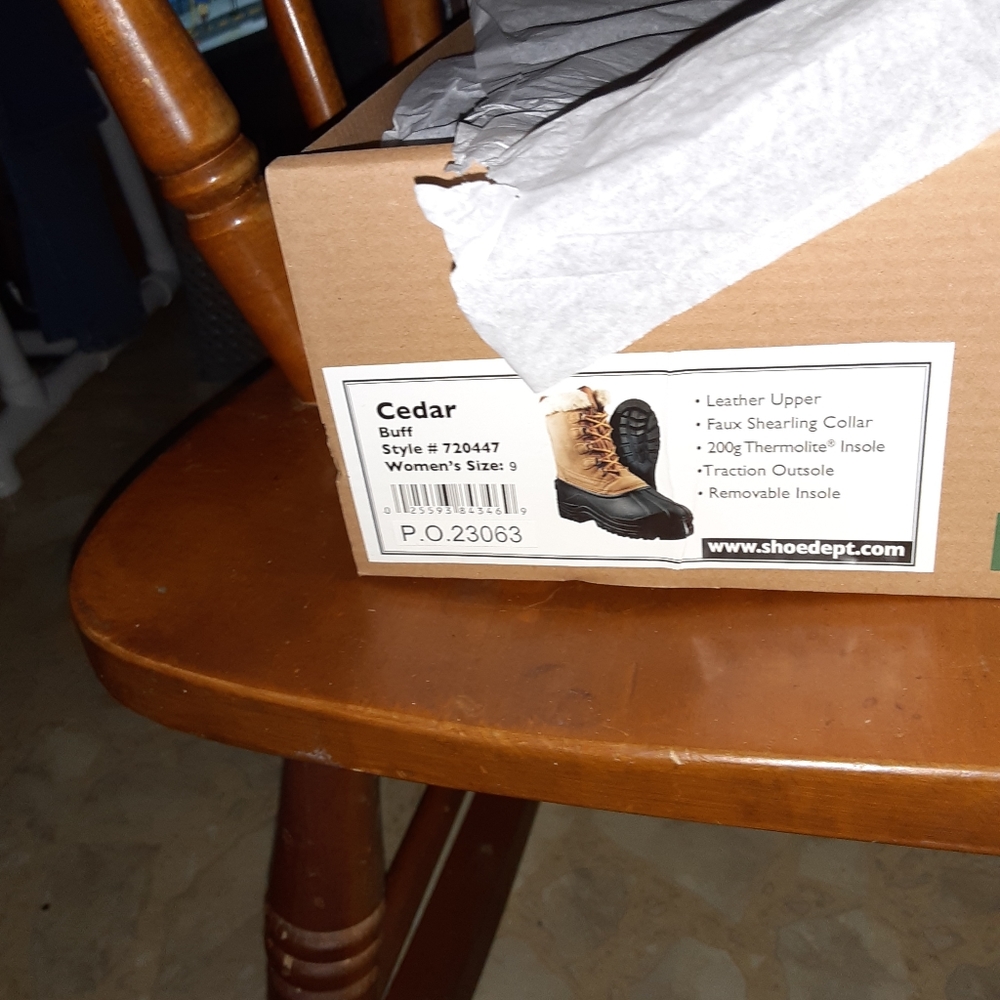 Winter boots - Picture 2 of 2